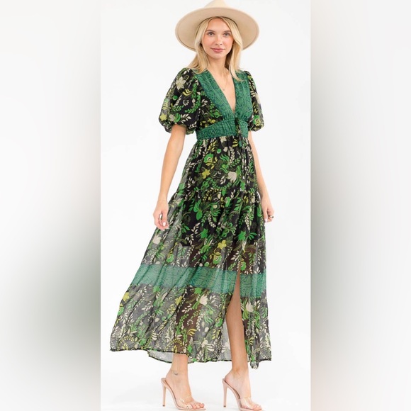 Dresses & Skirts - NWT Tadashi Shoji Ambria Floral Chiffon Midi Dress